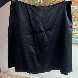 Reformation 100% Silk Black Mini Skirt Size 0